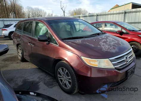 2011 Honda Odyssey Ex z USA, uszkodzony, nr VIN 5FNRL5H40BB093514